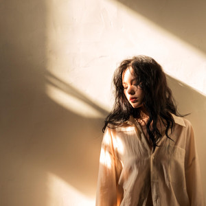 宋佳做爰三级日B
